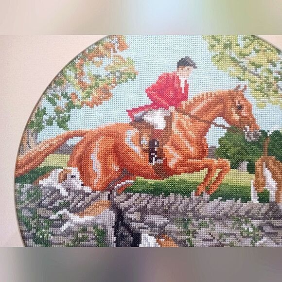Equestrian Needlepoint 1980s Framed Artwork Vintage 16.5" X 16.5" - Picture 3 of 7